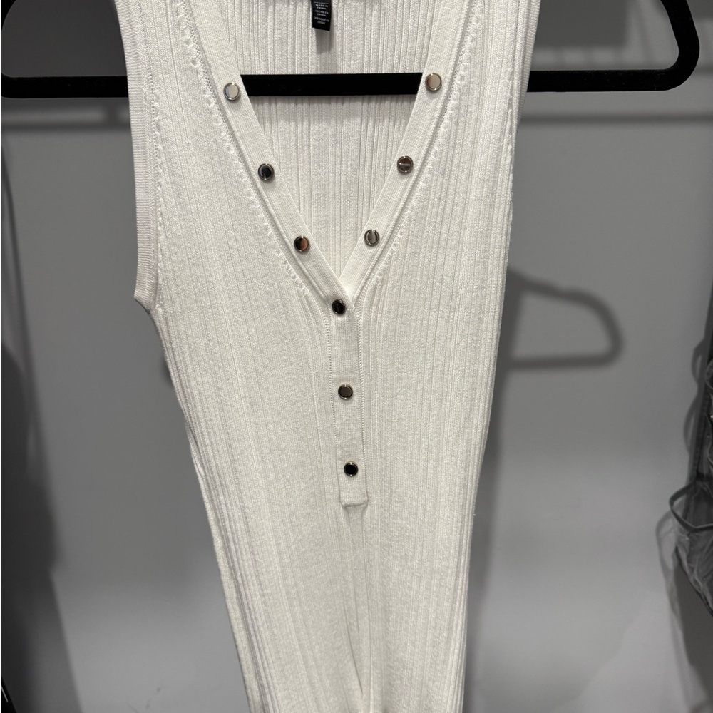 White House Black Market Cream Ribbed Sleeveless Tank Top